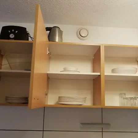 Apartment Workers-sleep-station *