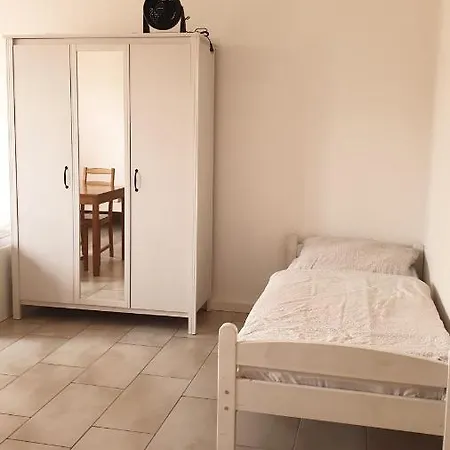 Workers-sleep-station 公寓