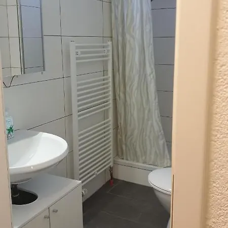 Workers-sleep-station *