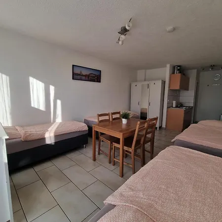 Workers-sleep-station ケルン