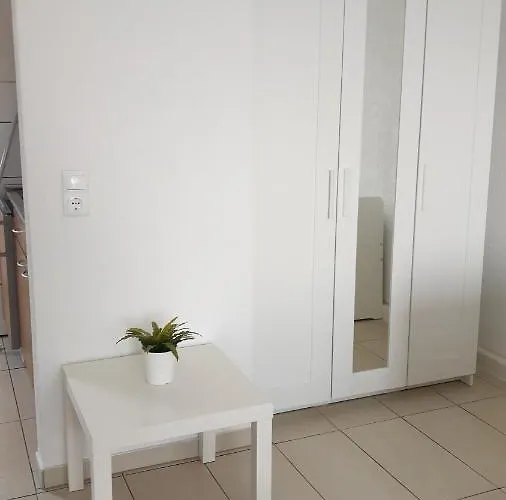 Workers-sleep-station Apartment