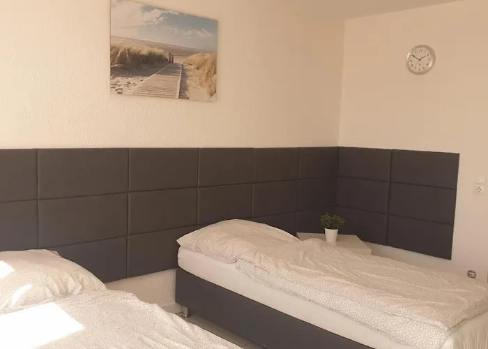 Workers-sleep-station *