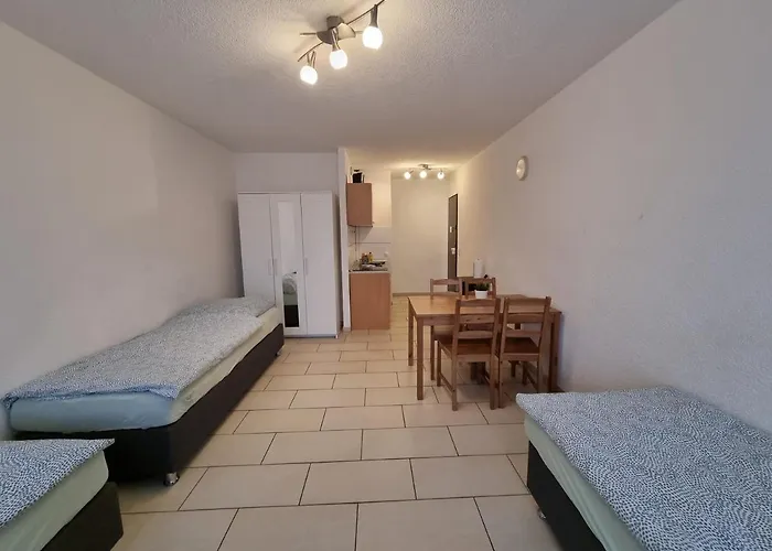 Workers-sleep-station Apartamento *