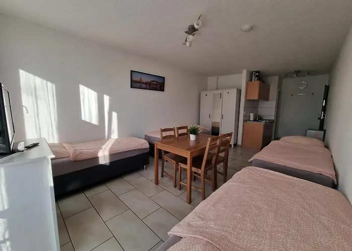 Workers-sleep-station ケルン