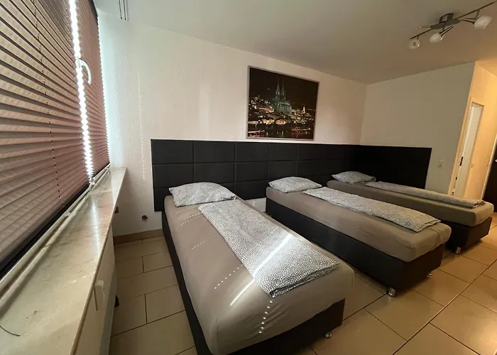 Workers-sleep-station *