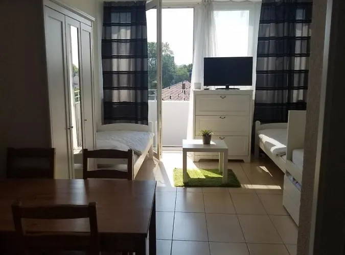 Workers-sleep-station * Cologne