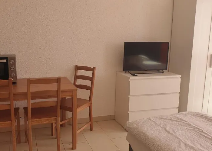 Workers-sleep-station Apartment Cologne
