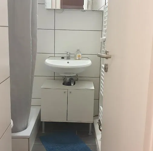 Apartment Workers-sleep-station *
