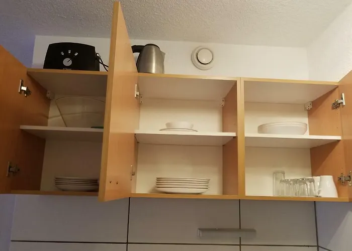 Apartment Workers-sleep-station *
