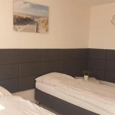 Workers-sleep-station *