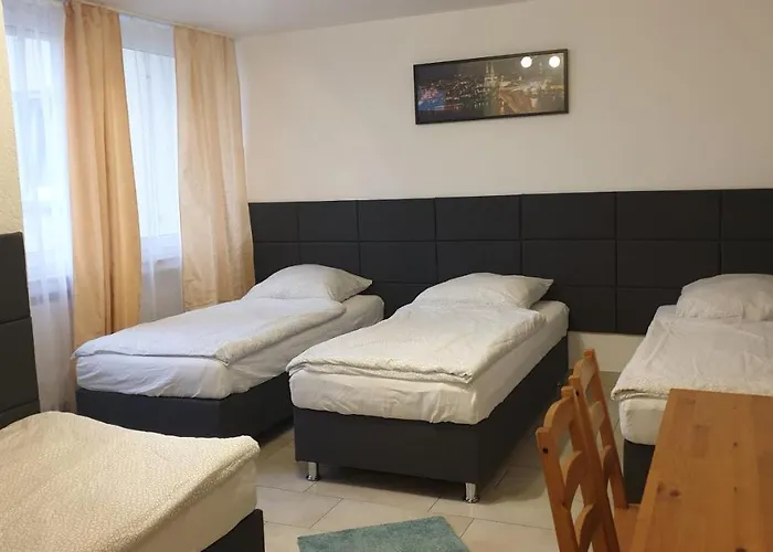 Workers-sleep-station *