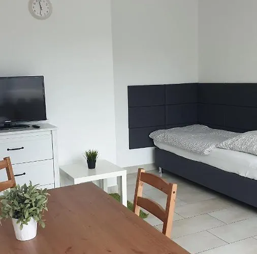 Workers-sleep-station